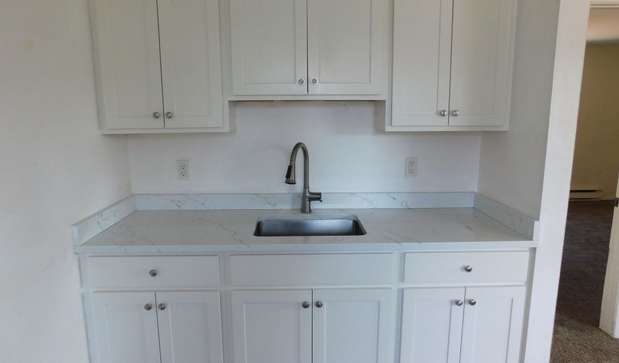 1630 Madison Ave B, Bridgeport, CT 06606 - 1 Beds, 1 Bath