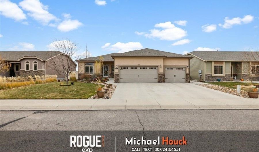 6160 Coronado, Casper, WY 82609 - 5 Beds, 3 Bath