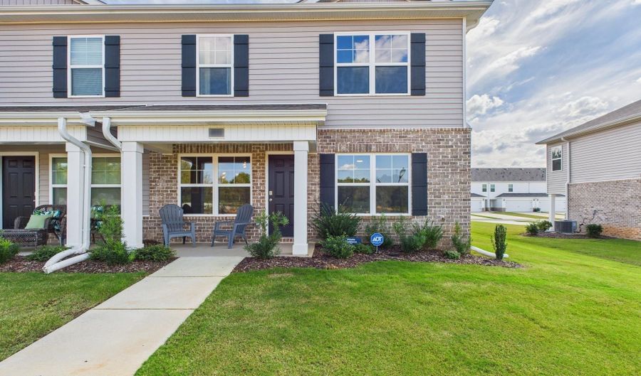 21416 Old Poseidon Ln, Athens, AL 35613 - 4 Beds, 3 Bath