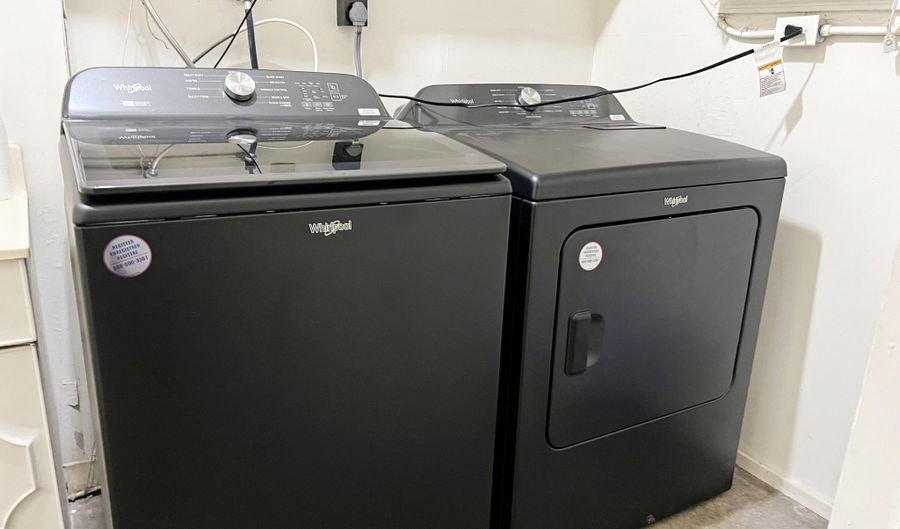 8921 W CORONADO Dr, Arizona City, AZ 85123 - 3 Beds, 2 Bath