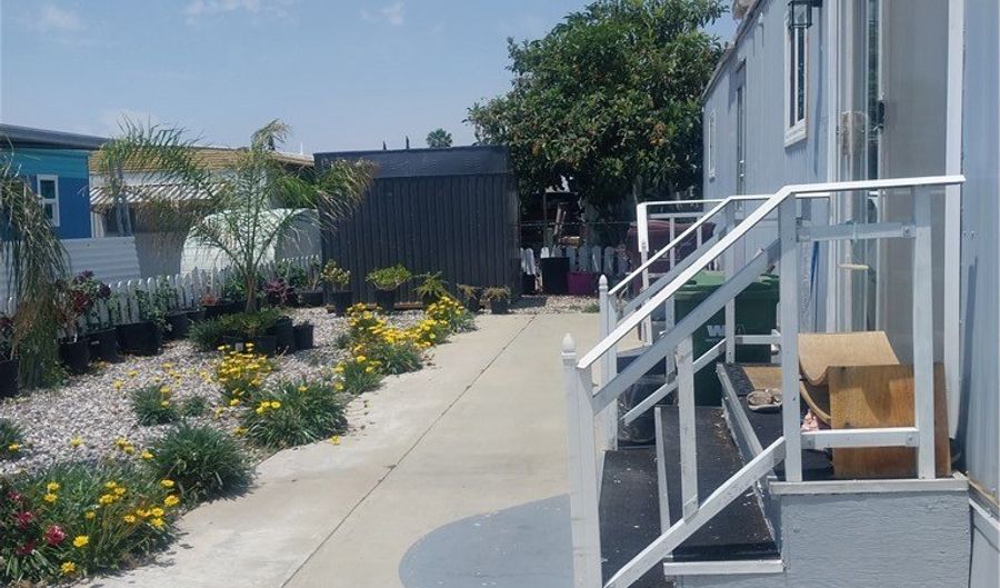 721 N Sunset, Banning, CA 92220 - 1 Beds, 1 Bath