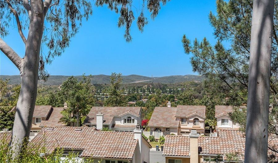 47 Egret Ln, Aliso Viejo, CA 92656 - 3 Beds, 3 Bath