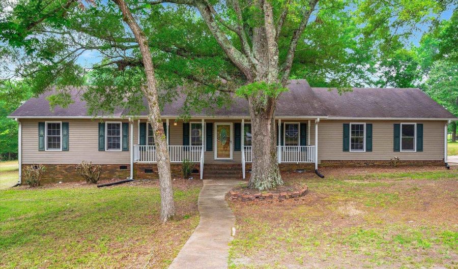 10628 Augusta Rd, Belton, SC 29627 - 3 Beds, 2 Bath