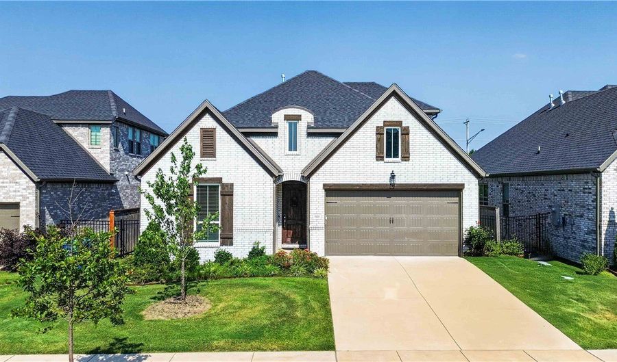 5101 SW Bedford Rd, Bentonville, AR 72713 - 4 Beds, 3 Bath
