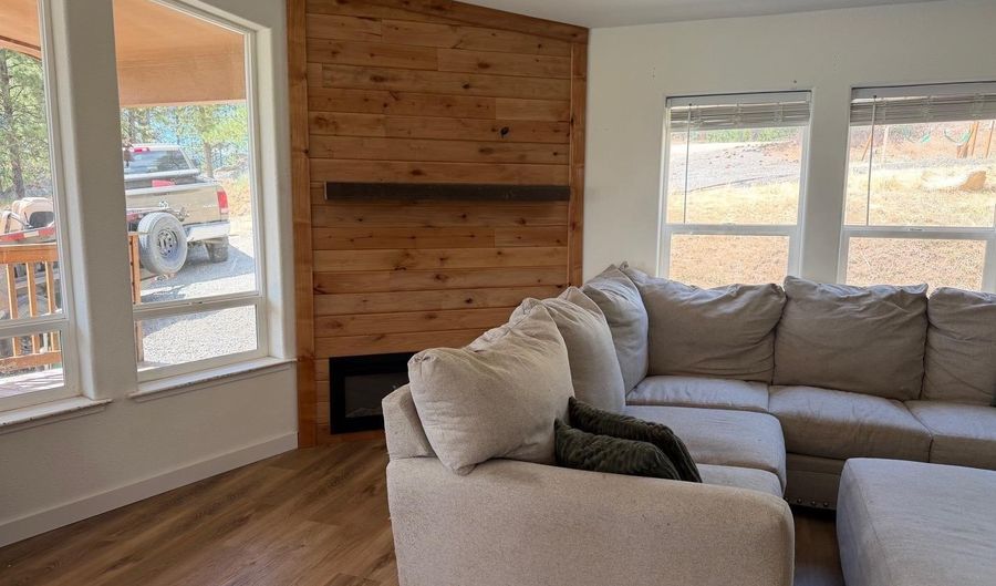 1224 Woodside Rd, Cascade, ID 83611 - 3 Beds, 2 Bath
