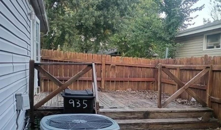 935 N Wirth St, Augusta, KS 67010 - 3 Beds, 2 Bath