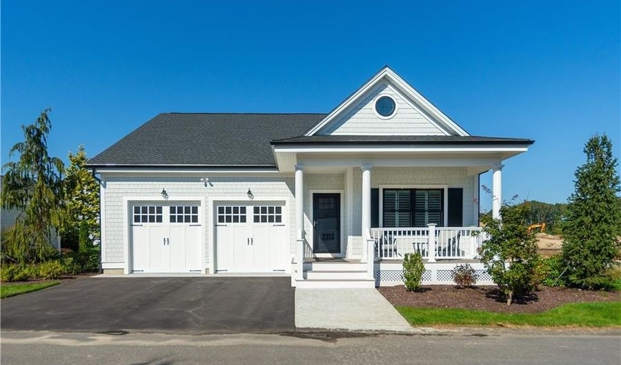 15 Hampton Rd 20, Coventry, RI 02816 - 3 Beds, 3 Bath