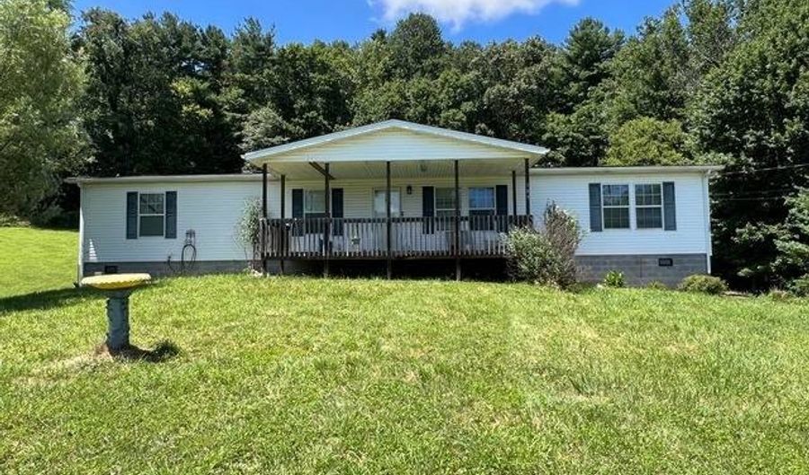 109 Van Buren Ln, Beaver, WV 25813 - 3 Beds, 2 Bath