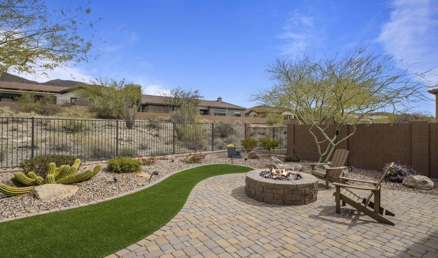 2544 W PUMPKIN RIDGE Dr, Anthem, AZ 85086 - 3 Beds, 2 Bath