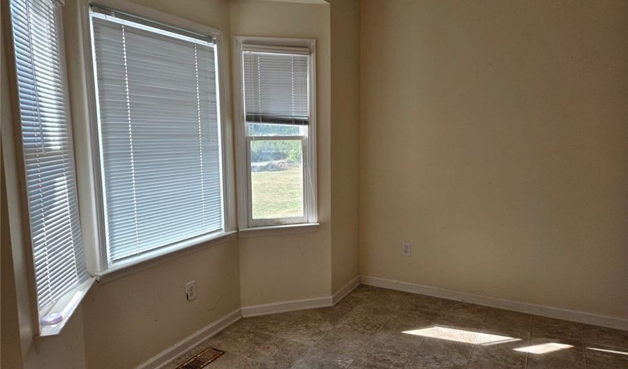 1527 Lewter Shop Rd, Apex, NC 27523 - 2 Beds, 2 Bath