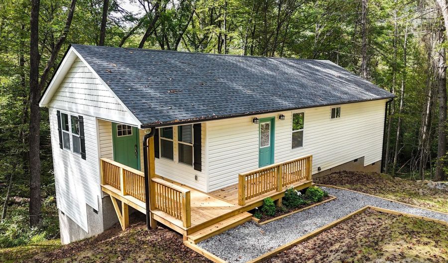 24 Shope Creek Estates Dr, Asheville, NC 28805 - 3 Beds, 2 Bath