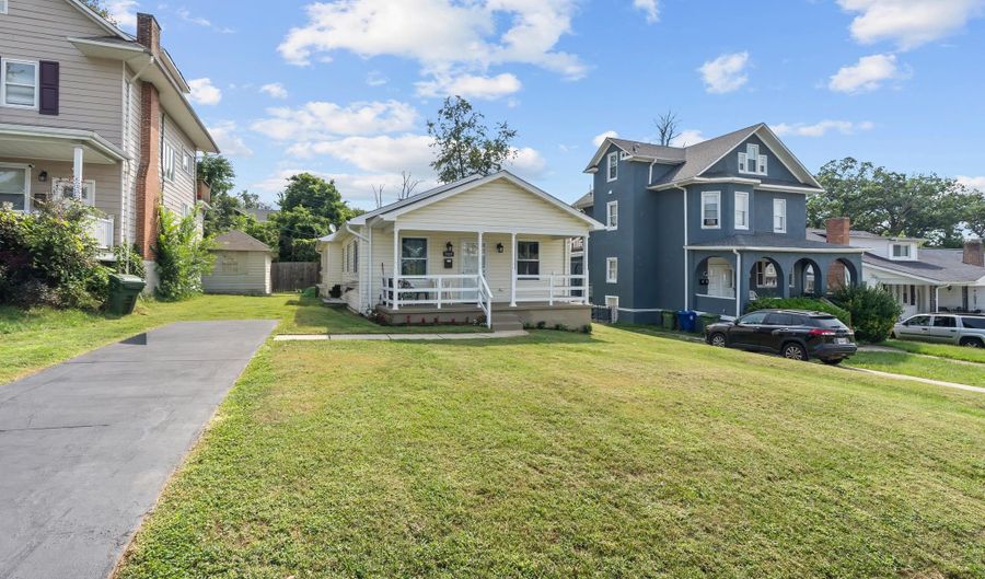 2809 ALLENDALE Rd, Baltimore, MD 21216 - 3 Beds, 2 Bath