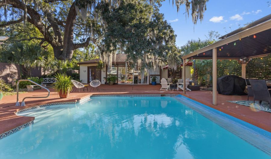 128 Lee St, Biloxi, MS 39530 - 3 Beds, 3 Bath