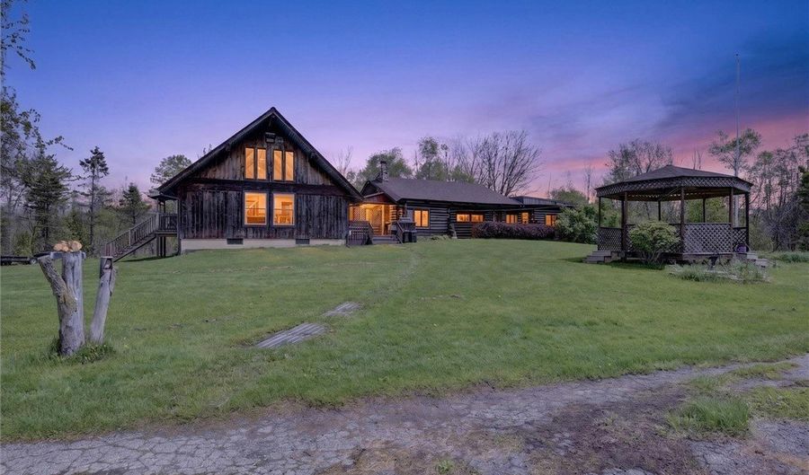1526 Stevenson Rd, Ashtabula, OH 44004 - 4 Beds, 1 Bath