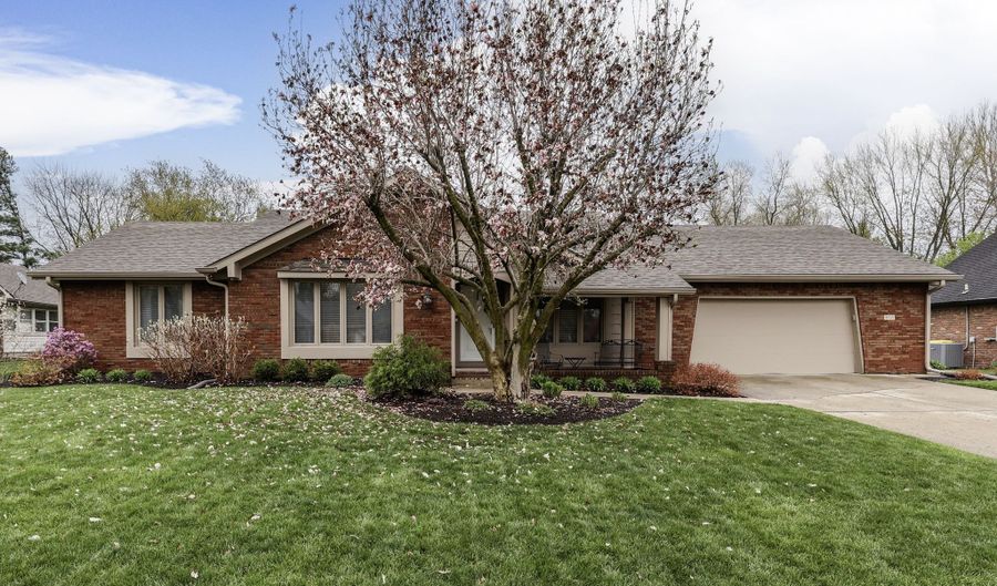 8745 Winding Ridge Rd, Indianapolis, IN 46217 - 4 Beds, 3 Bath