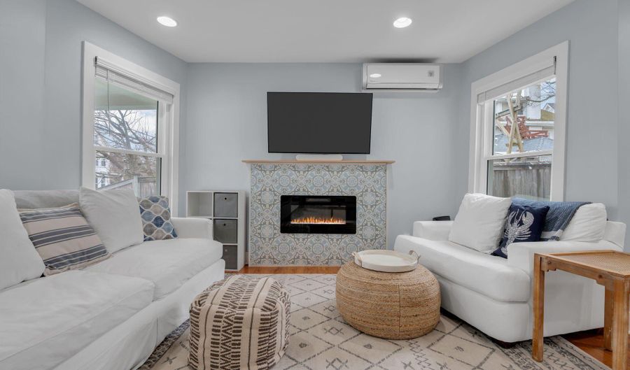 903 Emory St, Asbury Park, NJ 07712 - 2 Beds, 3 Bath