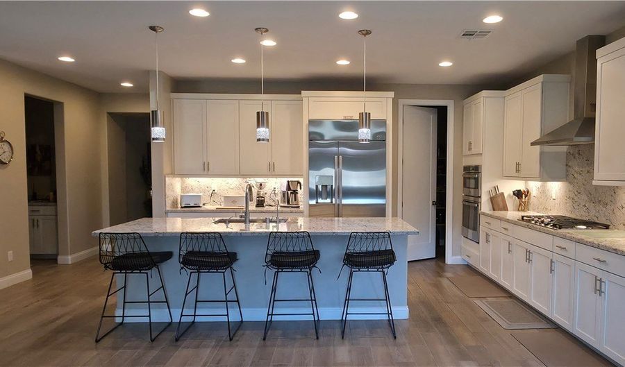 9652 Gleason Creek St, Las Vegas, NV 89178 - 3 Beds, 3 Bath