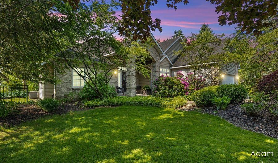 6350 Egypt Valley Ct NE, Ada, MI 49301 - 4 Beds, 3 Bath