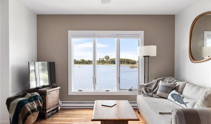 267 Fishing Cove Rd, North Kingstown, RI 02852 - 2 Beds, 2 Bath