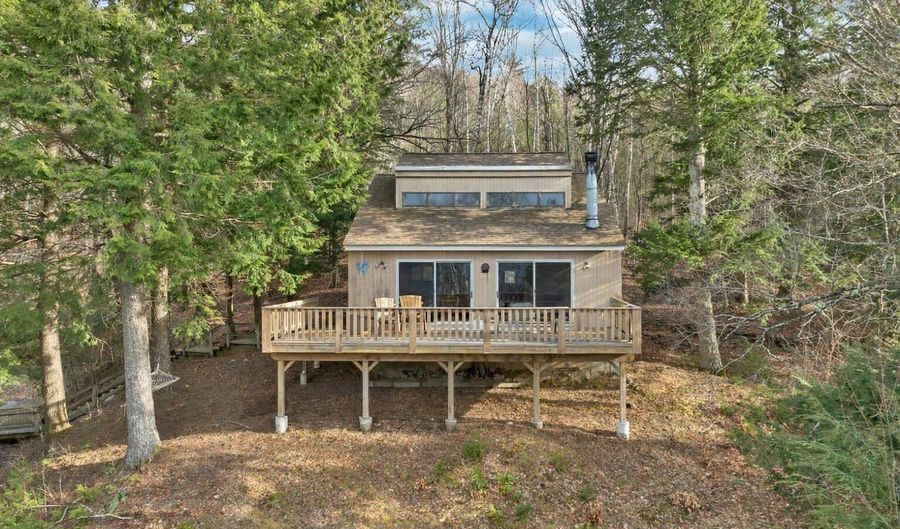 30 Chapman Cir, Campton, NH 03223 - 3 Beds, 2 Bath