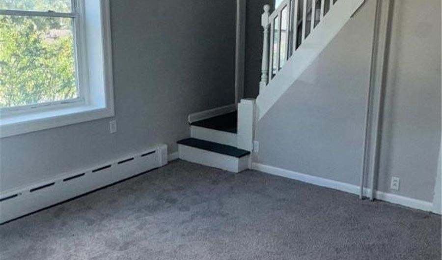 102 W Brookdale St, Allentown, PA 18103 - 3 Beds, 1 Bath