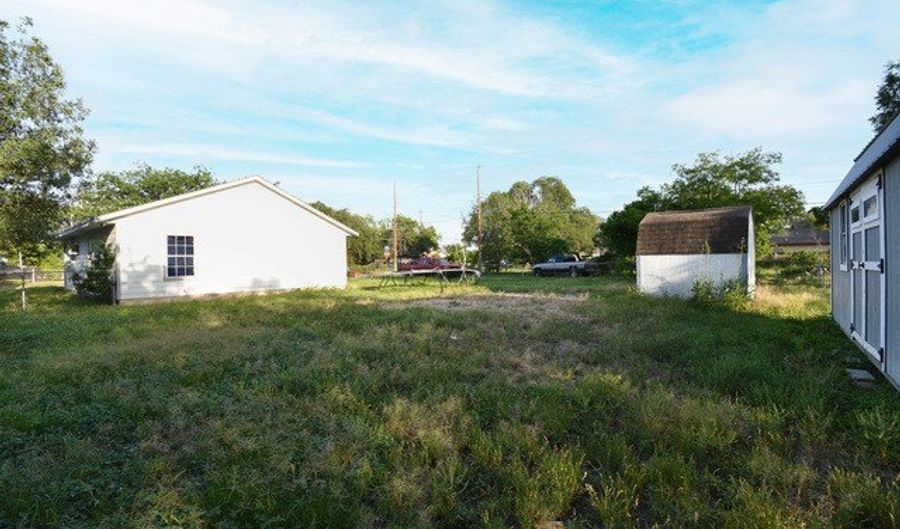 723 Clark Ave, San Antonio, TX 78210 - 3 Beds, 1 Bath