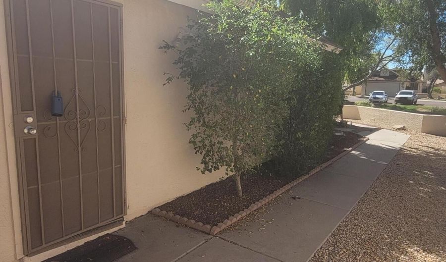 5205 W BOSTON Way N, Chandler, AZ 85226 - 2 Beds, 2 Bath