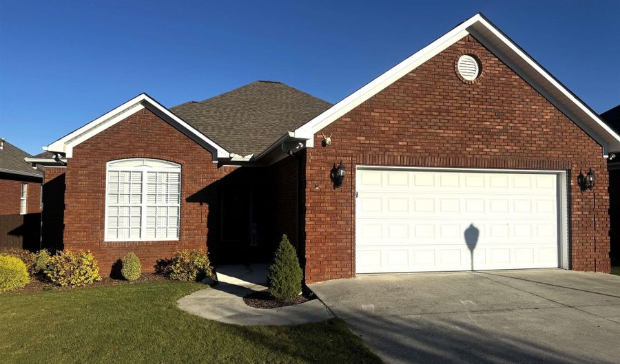 213 Park Place Dr, Arab, AL 35016 - 3 Beds, 2 Bath