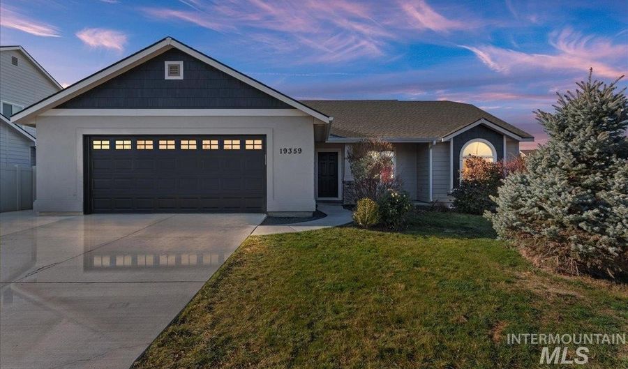 19359 Warbler Way, Caldwell, ID 83605 - 4 Beds, 2 Bath