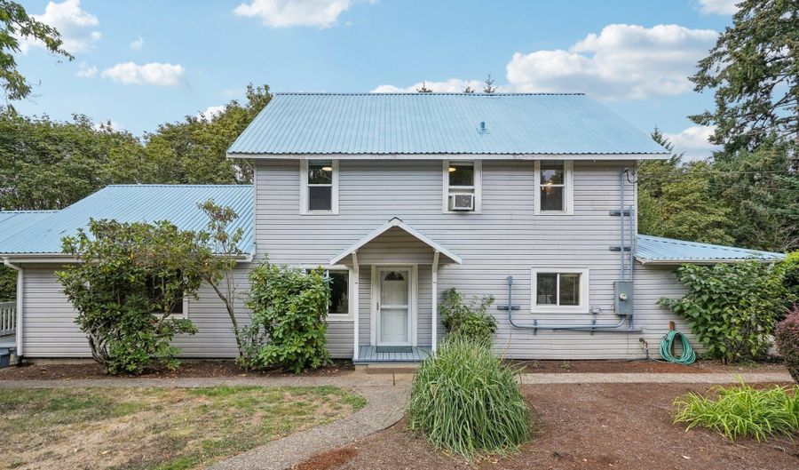 15693 S HIDDEN Rd, Mulino, OR 97042 - 3 Beds, 2 Bath