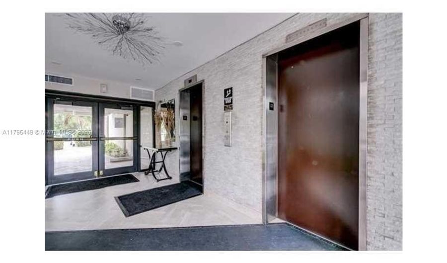 9800 W Bay Harbor Dr 507, Bay Harbor Islands, FL 33154 - 1 Beds, 2 Bath