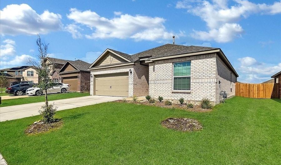 2112 Erlinda Dr, Anna, TX 75409 - 3 Beds, 2 Bath