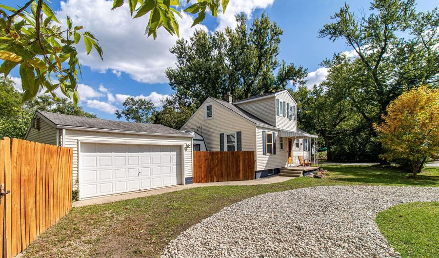 3005 Oakwood St, Ann Arbor, MI 48104 - 3 Beds, 3 Bath