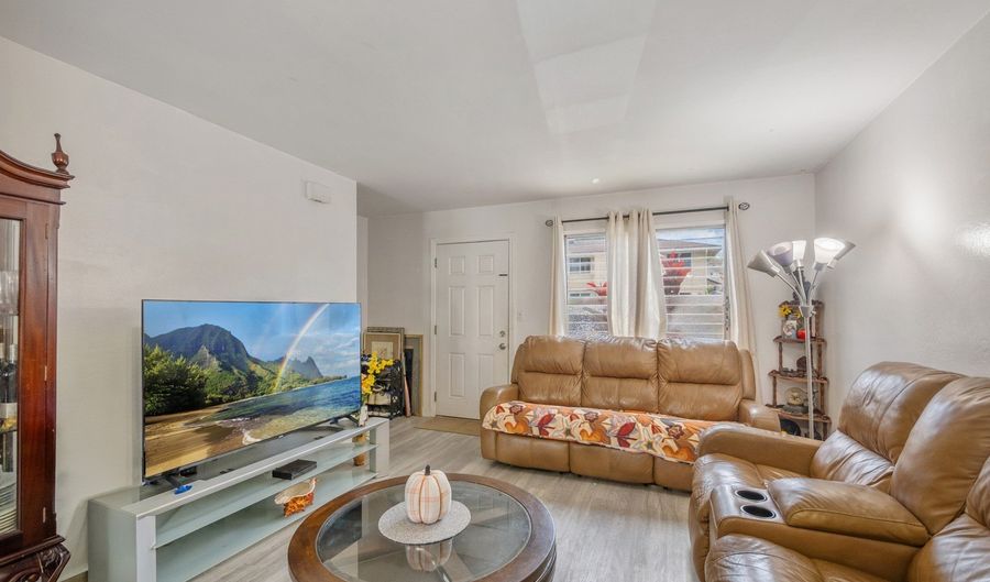 47-375 Hui Iwa St 4, Kaneohe, HI 96744 - 2 Beds, 1 Bath