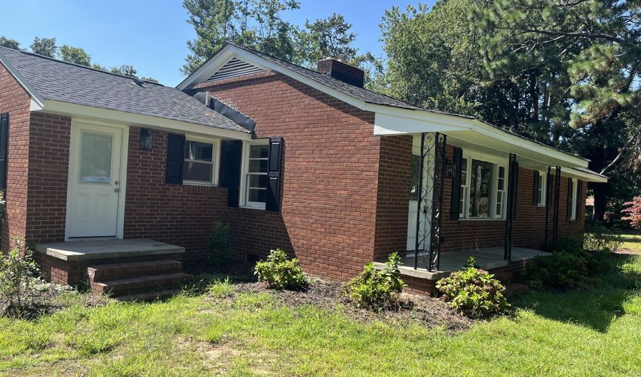 202 Silver Bluff Rd, Aiken, SC 29803 - 3 Beds, 2 Bath