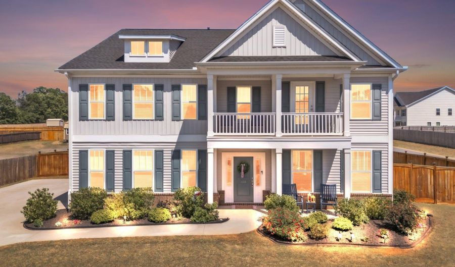 400 N Oak Crest Dr, Belton, SC 29627 - 5 Beds, 4 Bath