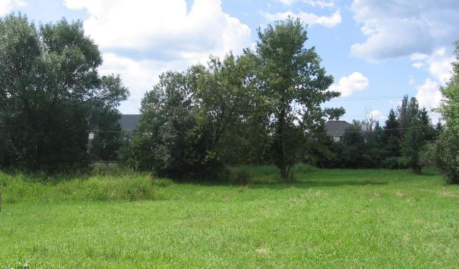 2424 9th Ave SW, Austin, MN 55912 - 0 Beds, 0 Bath