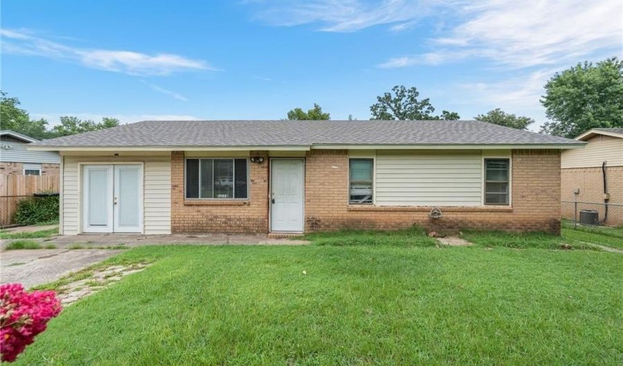 1102 N St, Barling, AR 72923 - 3 Beds, 2 Bath