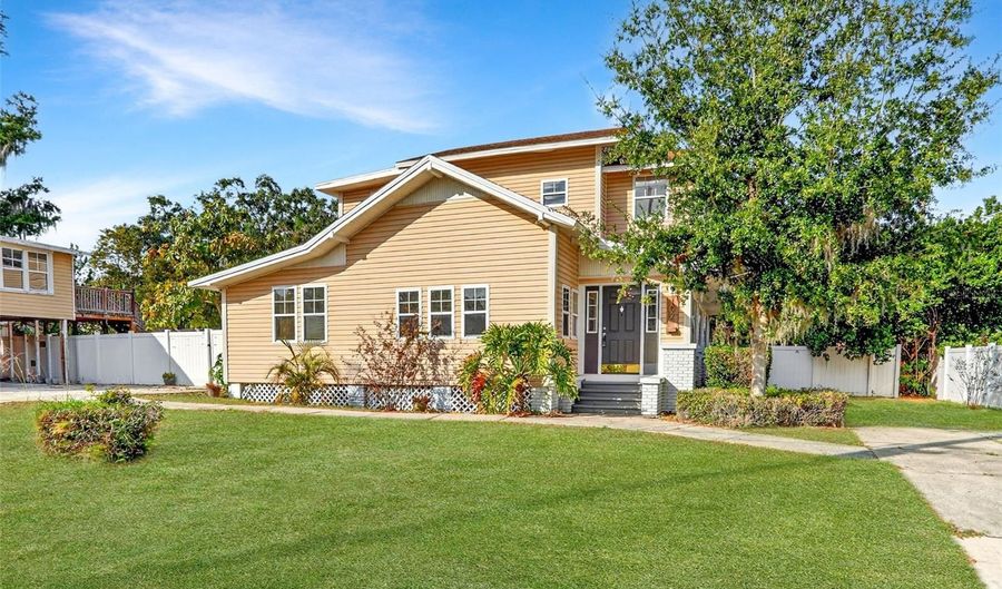 102 DEEN Blvd, Auburndale, FL 33823 - 4 Beds, 3 Bath