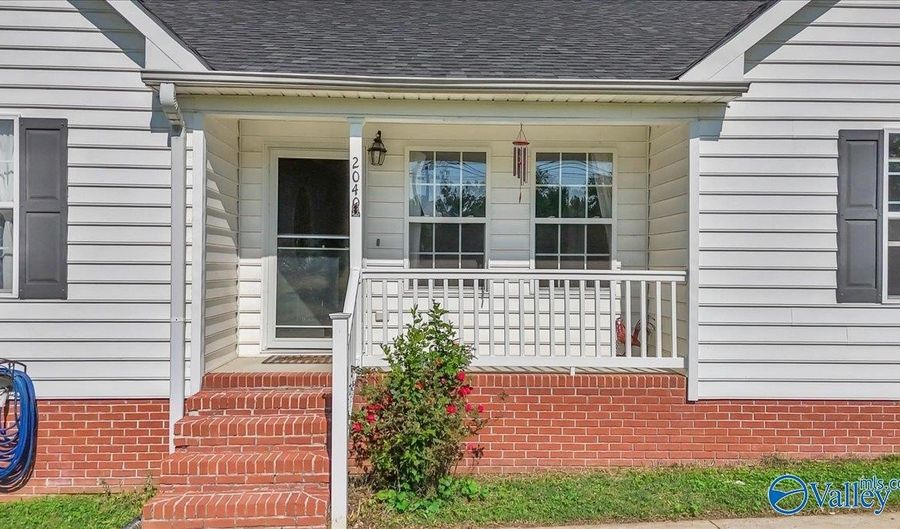 2040 Whitesville Rd, Albertville, AL 35950 - 3 Beds, 2 Bath