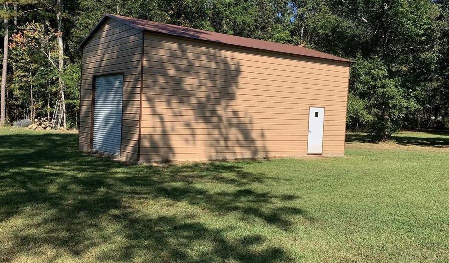 21651 Holt Rd, Athens, AL 35613 - 4 Beds, 3 Bath