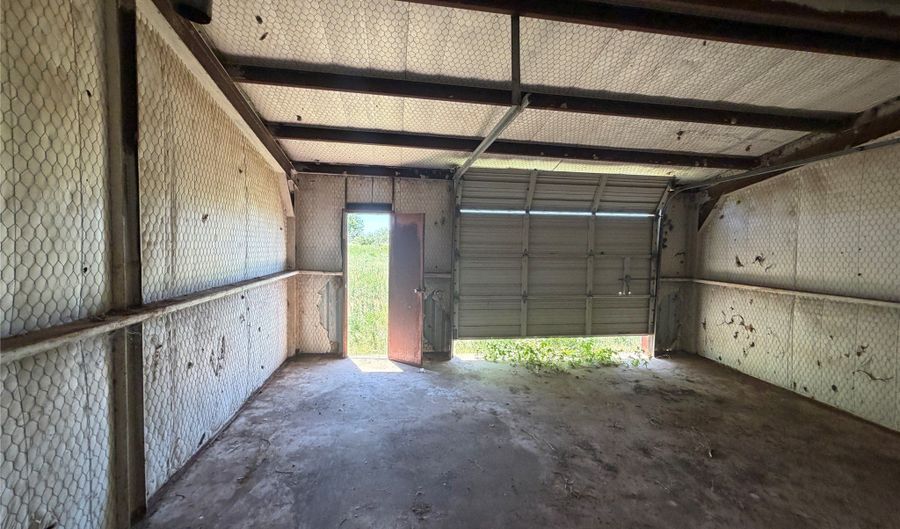 495 Fm 933, Aquilla, TX 76622 - 2 Beds, 1 Bath