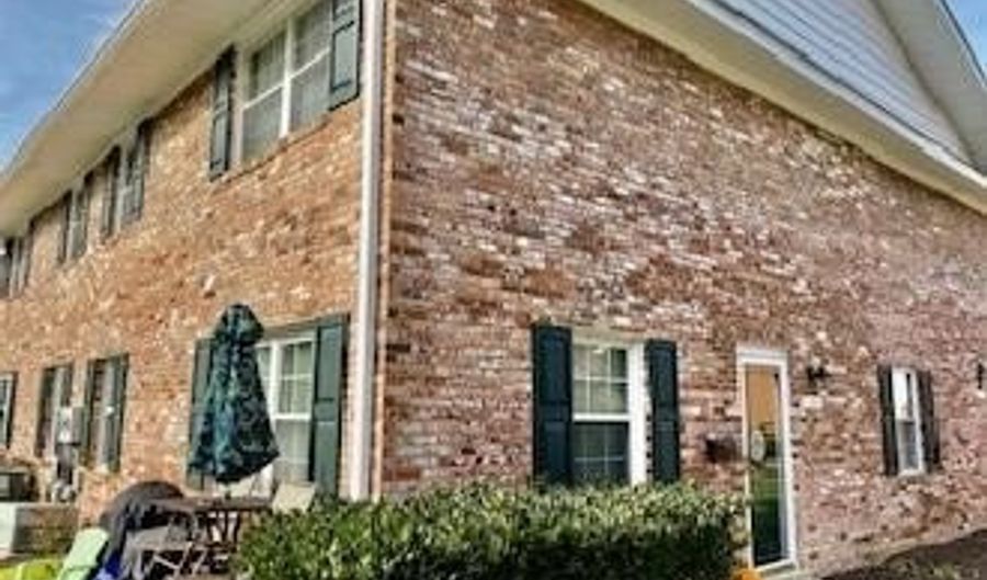 8766 WALUTES Cir D, Alexandria, VA 22309 - 2 Beds, 1 Bath