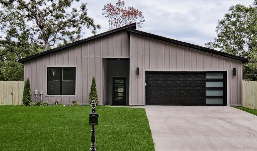 1 Consett Ln, Bella Vista, AR 72714 - 3 Beds, 2 Bath