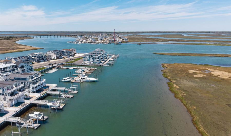 733 21st St, Avalon, NJ 08202 - 3 Beds, 1 Bath