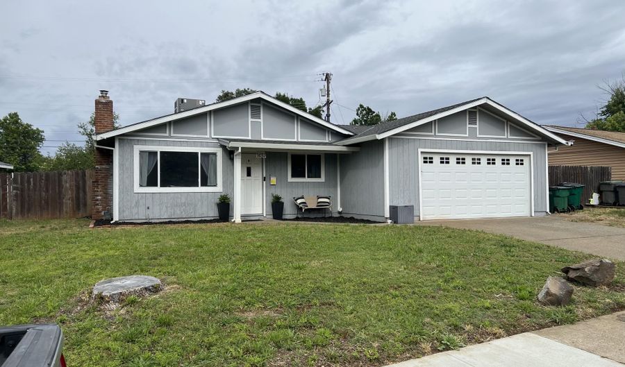 1437 Hemlock Ave, Anderson, CA 96007 - 3 Beds, 2 Bath