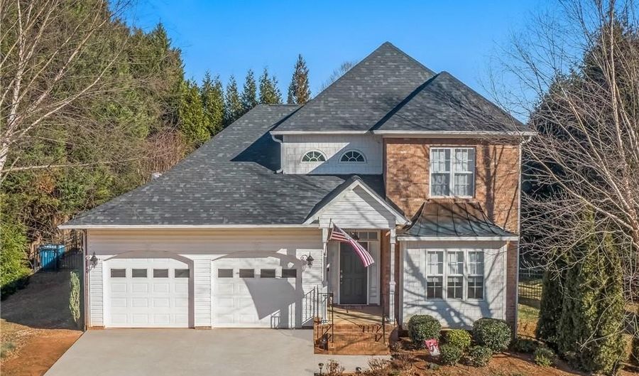 200 Scottsdale Dr, Advance, NC 27006 - 3 Beds, 3 Bath