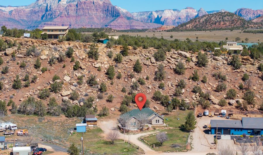 1892 N Golden Delicious Dr, Apple Valley, UT 84737 - 4 Beds, 2 Bath