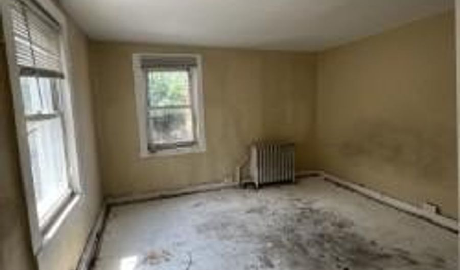 228 S STRICKER St, Baltimore, MD 21223 - 4 Beds, 1 Bath