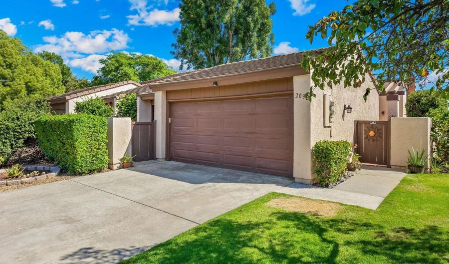 2092 Golden Circle Dr, Escondido, CA 92026 - 3 Beds, 2 Bath